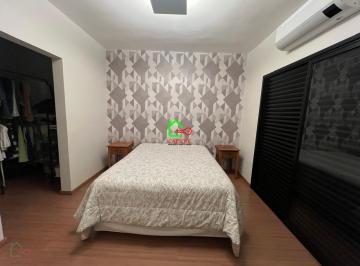 Casa · 242m² · 3 Quartos · Casa de Condomínio para venda em Roncáglia de 242.00m² com 3 Quartos e 3 Suites