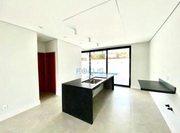 Casa de 3 quartos, Jundiaí · Casa para venda em Gramadão de 217.00m² com 3 Quartos, 3 Suites e 4 Garagens