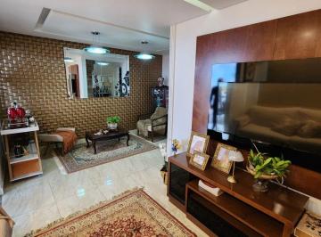 Casa de 3 quartos, São Sebastião · Casa Quadra 8 Mangueiral: Reformada, 3 Qts, Closet, Espaço Gourmet. Aceita FGTS/Financ!