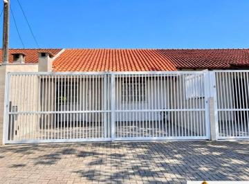 Casa · 93m² · 2 Quartos · 2 Vagas · Casa mobiliada 2 quadras mar Guaratuba