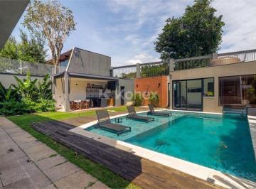 Casa de 4 quartos, São Paulo · Casa totalmente reformada à venda em Alto de Pinheiros