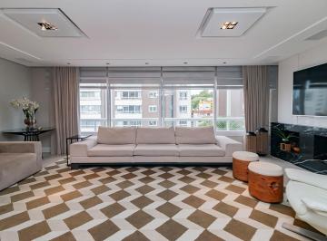 Apartamento · 242m² · 3 Quartos · Apartamento à venda - em Menino Deus