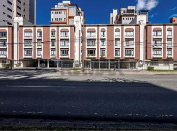 Apartamento · 69m² · 1 Vaga · Apartamento com 78m², 2 quartos, 1 banheiro e 1 vaga, Cabral - Curitiba