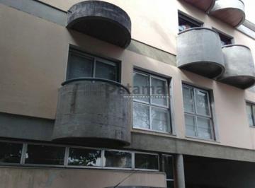 DIVALDO 001 · Sobrado espaçoso em excelente localização conforto, praticidade e muito espaço para sua família!