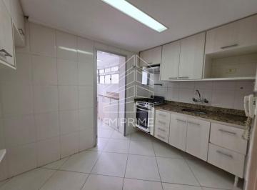 Apartamento · 70m² · 3 Quartos · 2 Vagas · Apartamento com 3 quartos, 2 vagas , e varanda disponivel para locação na Pompeia