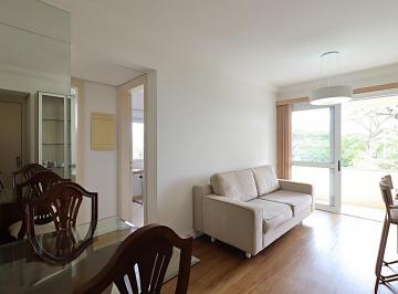 Apartamento · 59m² · 2 Quartos · 1 Vaga · Apartamento Mobiliado e Reformado com 2 Dormitórios em Petrópolis