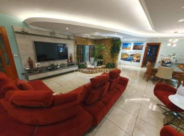 Casa · 229m² · 3 Quartos · 2 Vagas · Sobrado de alto padrão no Tatuapé com 224 m², 3 dormitórios, 2 vagas e área gourmet de 80 m²