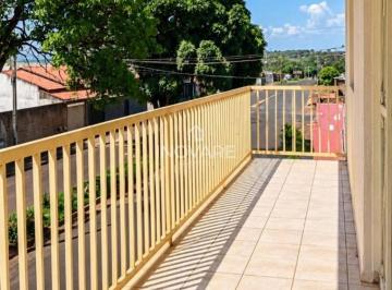 34e006b274b5f2de517bd5fd52af9885732dadfa · Apartamento com 3 dormitórios para alugar, 180 m² por R$ 1.300,00/mês - Nossa Senhora da Saúde - Itu