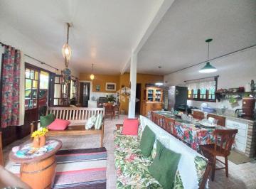 Comercial · 260m² · 5 Quartos · 6 Vagas · Pousada a Venda no Ingleses
