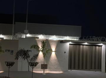 Casa · 135m² · 3 Quartos · 2 Vagas · Casa à Venda com Piscina - Vila Oliveira | Aparecida de Goiânia/GO