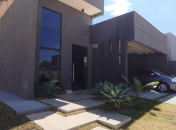 Casa · 350m² · 4 Quartos · 1 Vaga · Mariah Imóveis Vende Linda Casa no Condomínio versalhes na Alameda dos Ipes na Ponte Alta DF