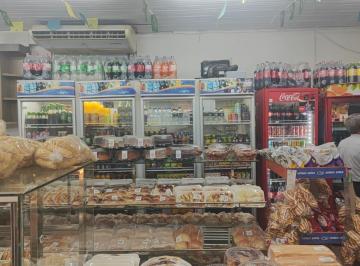 Comercial · 290m² · 2 Vagas · Mariah imóveis vende excelente padaria na Santa Maria norte DF