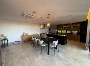 Casa · 219m² · 3 Quartos · 4 Vagas · Casa à Venda com 3 Suítes - Jardins Versalhes | Aparecida de Goiânia/GO