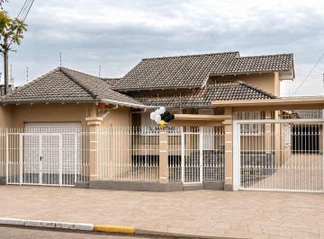 Casa · 211m² · 3 Quartos · 2 Vagas · Casa à venda em São Leopoldo — 211 m², 3 dormitórios, suíte e amplo terreno