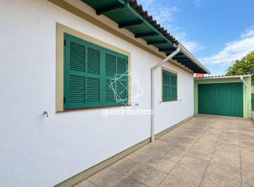 Casa · 180m² · 3 Quartos · 2 Vagas · **Casa Térrea para Aluguel em Torres – possibilidade de 3 Dormitórios, Amplo Pátio e Garagem Coberta