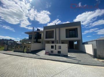 Casa · 117m² · 3 Quartos · 2 Vagas · Sobrado em Forquilhas - São José