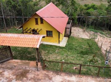 Casa · 1000m² · 1 Quarto · Casa Chalé á Venda em Crucilândia MG | Escritura e Registro!