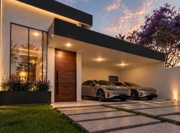Casa · 140m² · 3 Quartos · 2 Vagas · em construção, 1 oeste