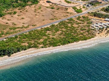 Terreno · 1904m² · Terreno à Beira Mar à venda na Praia do Marceneiro