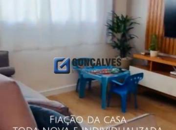 Casa · 110m² · 2 Quartos · 2 Vagas · Casa residencial à venda no bairro Alves Dias, em São Bernardo do Campo
