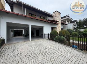 3c6b5e613427b7a2b8068ba88e519dc52abdf33b · Casa com 3 dormitórios para alugar, 338 m² por R$ 9.150,00/mês - Centro (Pirabeiraba) - Joinville/SC