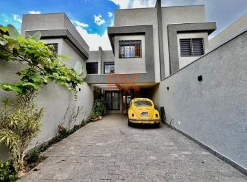 Casa · 160m² · 3 Quartos · 3 Vagas · Casa com 3 Quartos à venda, 160m² - Dona Clara