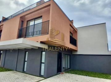 Casa · 160m² · 3 Quartos · 2 Vagas · Casa à venda - em Pilarzinho
