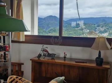 Imagem 1 · Casa para venda e aluguel em Valparaíso, Petrópolis