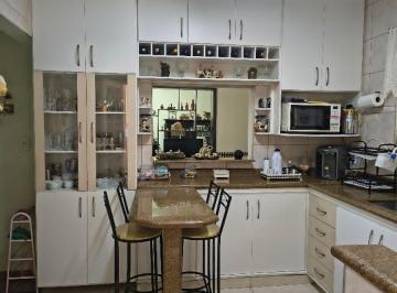 Casa de 3 quartos, Campinas · Casa de 210 m² com 3 quartos à venda no Parque São Quirino