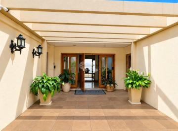 Apartamento · 117m² · 3 Quartos · Apartamento de 3 dormitórios com terraço na Tristeza