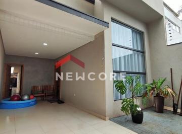 Casa · 150m² · 3 Quartos · 2 Vagas · Casa em Rua Pioneira Vergínia Maria Fecchio - Jardim Itália II - Maringá/PR