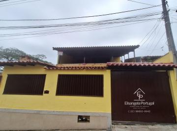 Casa de 5 quartos, Macaé · Casa à venda de 247 m², com 5 quartos à venda em Nova Macaé