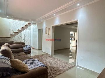 Casa de 3 quartos, Mogi Guaçu · Sobrado a venda no bairro Jardim Jacira, Mogi Guaçu - SP
