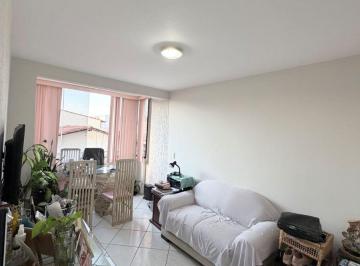 Apartamento de 2 quartos, Guará · Apartamento de 50 m² com 2 quartos à venda no Guará I
