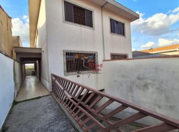 Casa · 200m² · 3 Quartos · 6 Vagas · Sobrado (grande) 3 quartos e 6 vagas R$ 2.800,00 (Pirituba)