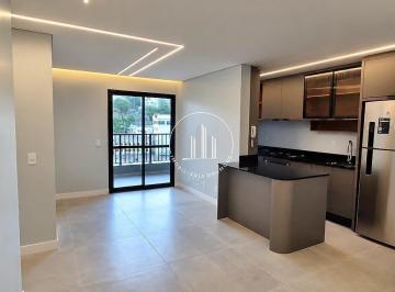 Apartamento · 69m² · 2 Quartos · 1 Vaga · Apartamento de 2 dormitórios sendo 1 suíte no Roçado