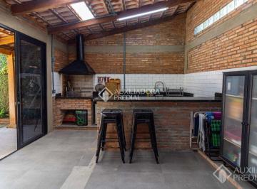 Casa · 125m² · 3 Quartos · 2 Vagas · Sobrado com 3 dormitórios (1 suíte com closet), móveis planejados e amplo pátio gourmet no Jardim Pl