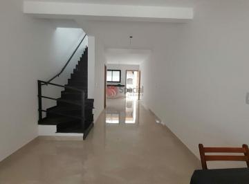 Casa · 107m² · 3 Quartos · 2 Vagas · Sobrado à venda no Jardim Três Marias, 3 dormitórios, 1 suíte, quintal com churrasqueira. Ótima loca
