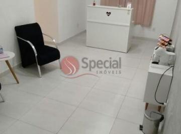 Casa · 208m² · 2 Quartos · 3 Vagas · Prédio comercial no Aricanduva com casa e 2 salões em Avenida movimentada