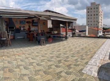 Comercial · 244m² · 4 Vagas · Prédio comercial com residência na Vila Formosa.