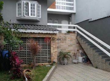 Casa · 115m² · 2 Quartos · 4 Vagas · Sobrado no Anália Franco próximo ao Shopping.