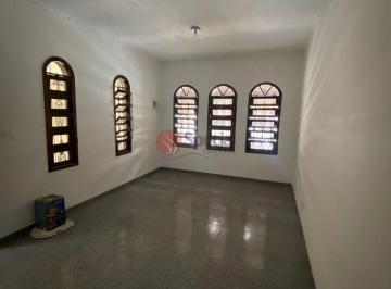 Casa · 150m² · 3 Quartos · 2 Vagas · Sobrado no Parque Boturussu com 3 quartos, 1 suíte e 2 vagas.