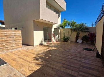 Casa · 105m² · 3 Quartos · 2 Vagas · Casa de Rua Parque Amazônia divisa com o Setor Jardim América, 3 quartos / 1 suíte, 2 vagas de garag