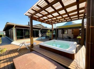 Casa · 230m² · 4 Quartos · Casa Alto Padrão com 230m², 4 Quartos, Área de Lazer Completa e Localização Privilegiada