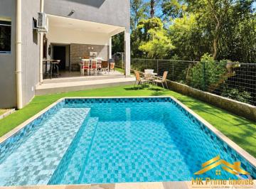Casa · 443m² · 3 Quartos · 4 Vagas · Cond Vila Verde (Km 36 R.Tavares) - 3 suítes, piscina, gourmet, escritório!