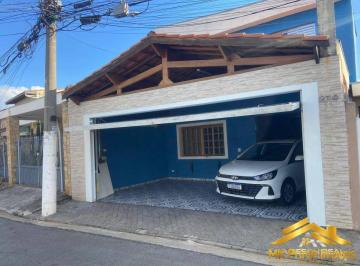 Casa · 210m² · 3 Quartos · 3 Vagas · Sobrado á Venda, 210m² de 3 Quartos, 2 Wc, 3 Vagas no Jd. das Flores