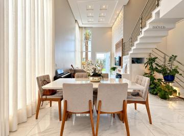 Casa · 241m² · 4 Quartos · 4 Vagas · Casa duplex no Boulevard Lagoa | Conforto, integração e um quintal para viver bons momentos
