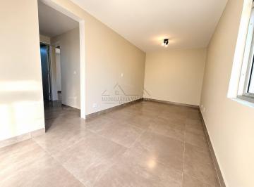 Apartamento · 43m² · 2 Quartos · 1 Vaga · Apartamento 2 Quartos na CIC – Reformado e Pronto