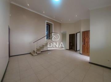 Casa · 350m² · 3 Quartos · 4 Vagas · Casa para venda em Centro de 350.00m² com 3 Quartos, 1 Suite e 4 Garagens