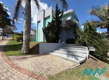 Casa · 420m² · 4 Quartos · 6 Vagas · Itahyê — Casa de Esquina Semimobiliada com 4 Suítes, Piscina e Sauna
